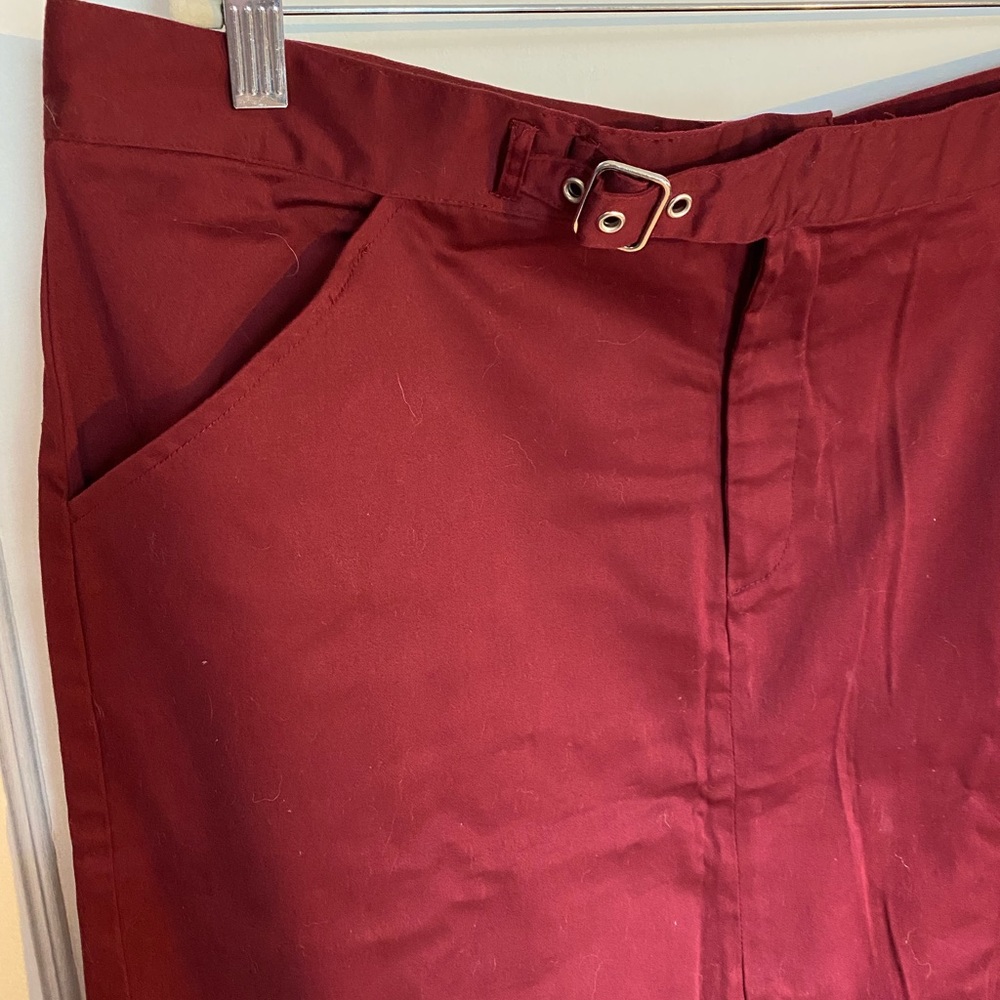 NWOT Delias Maroon Skirt (perfect for fall!)